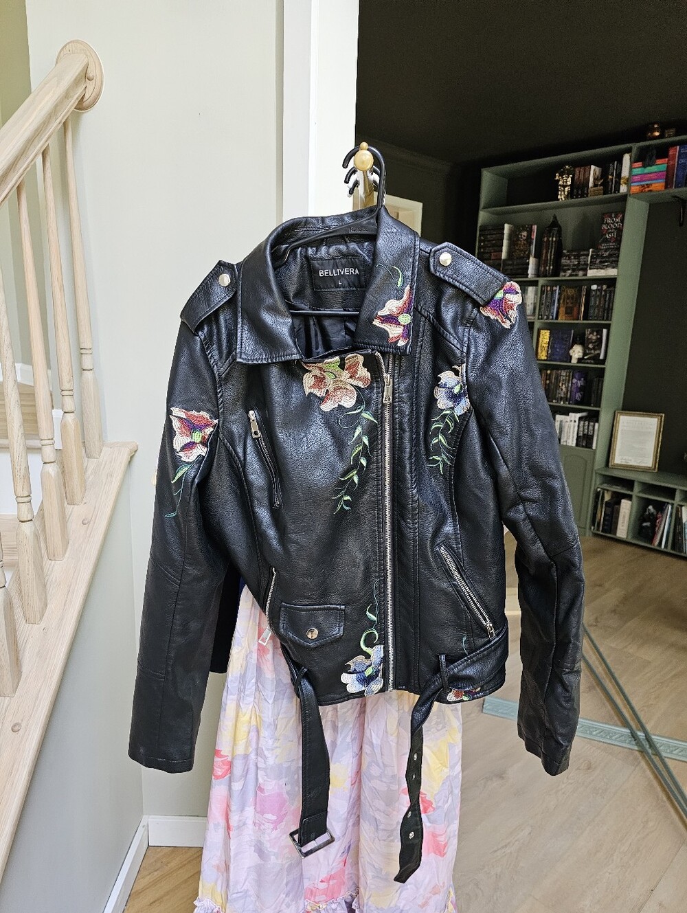 BELLIVERA Floral Vegan Leather Embroidered Moto Jacket Black - Picture 5 of 14
